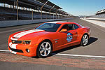 Chevrolet ограниченной серией выпустит реплику автомобиля 2010 Camaro Indy 500 Pace Car