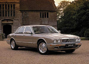 Jaguar Sovereign (XJ6)