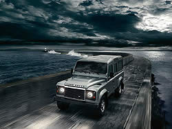 Land Rover Defender 2012