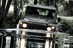 Land Rover Defender 2012