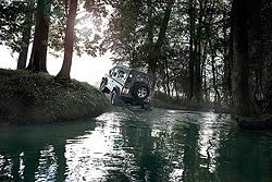Land Rover Defender 2012