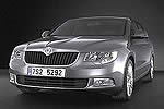 Опубликована первая фотография Skoda Superb нового поколения